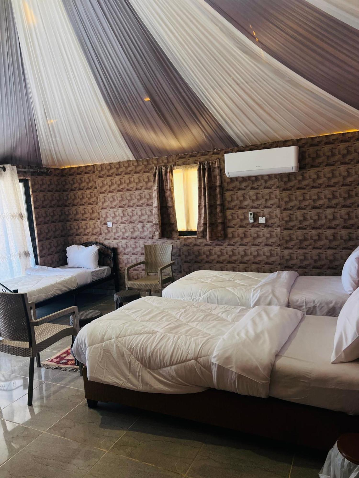 Abdullah Luxury Camp Apartment Wadi Rum Exterior photo