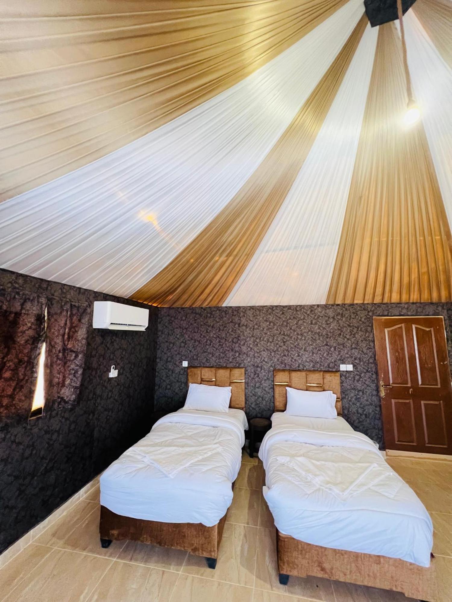 Abdullah Luxury Camp Apartment Wadi Rum Exterior photo