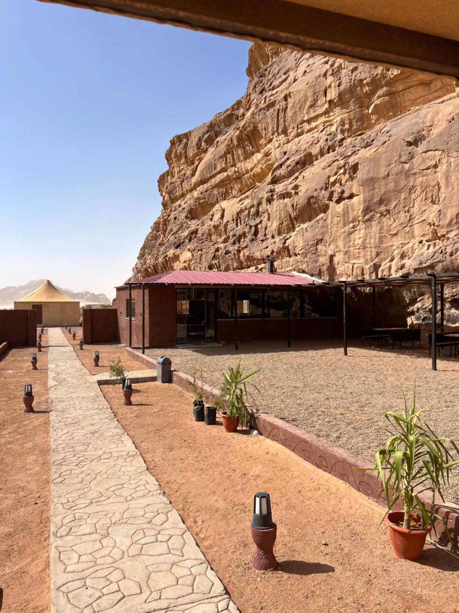 Abdullah Luxury Camp Apartment Wadi Rum Exterior photo